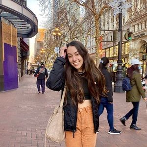 Meet your Posher, Jillian